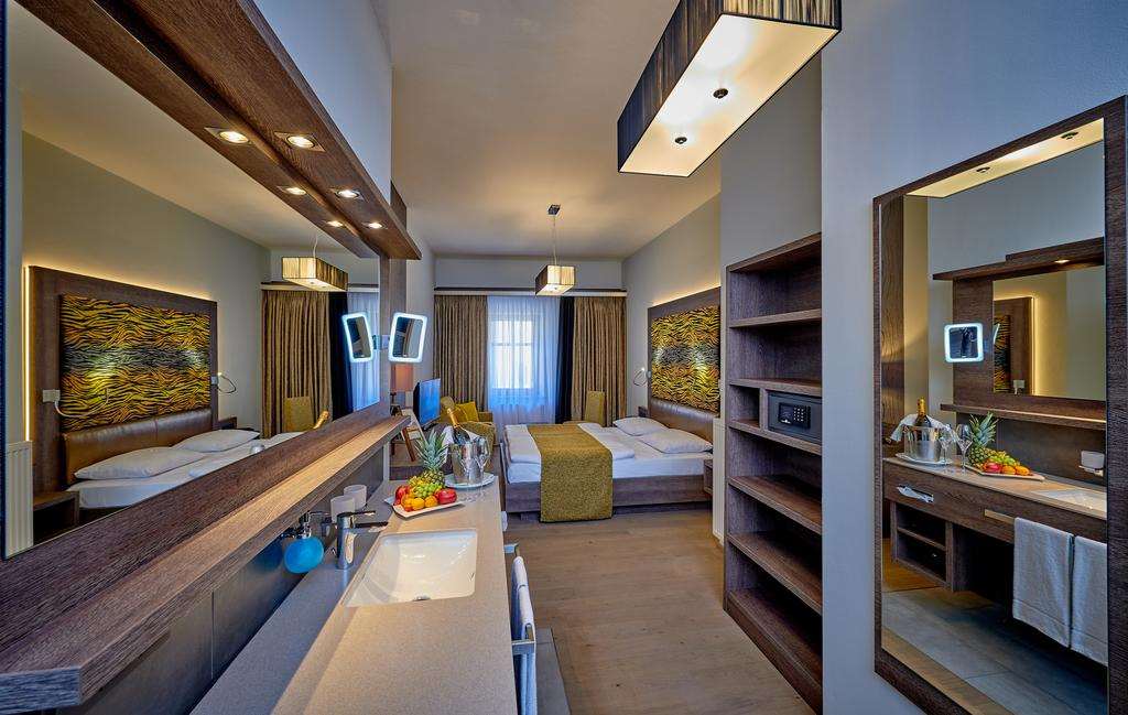 Posthotel Donaustauf-guestroom-Guest Room,On-Site.jpg