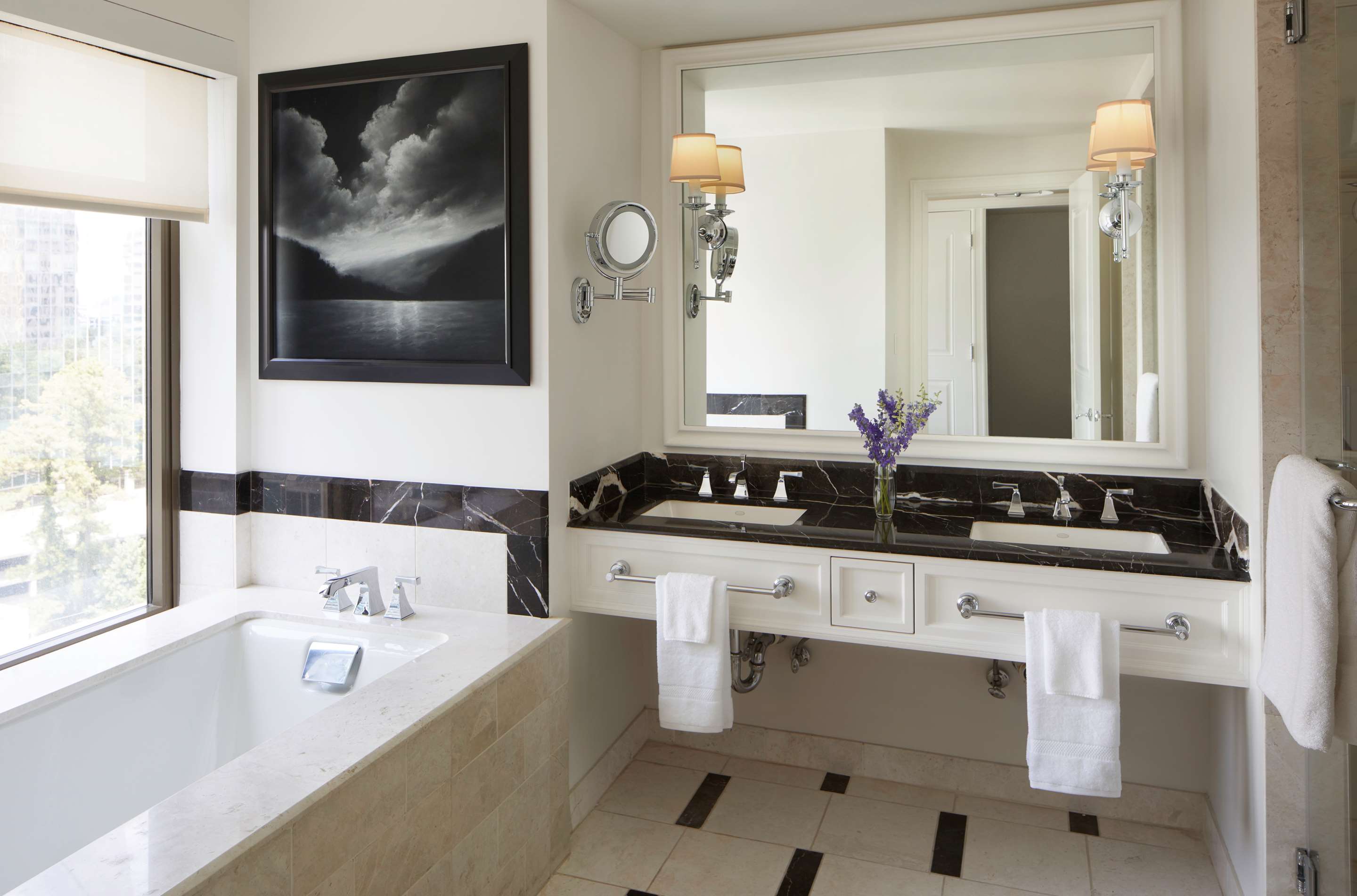 Guest room bath