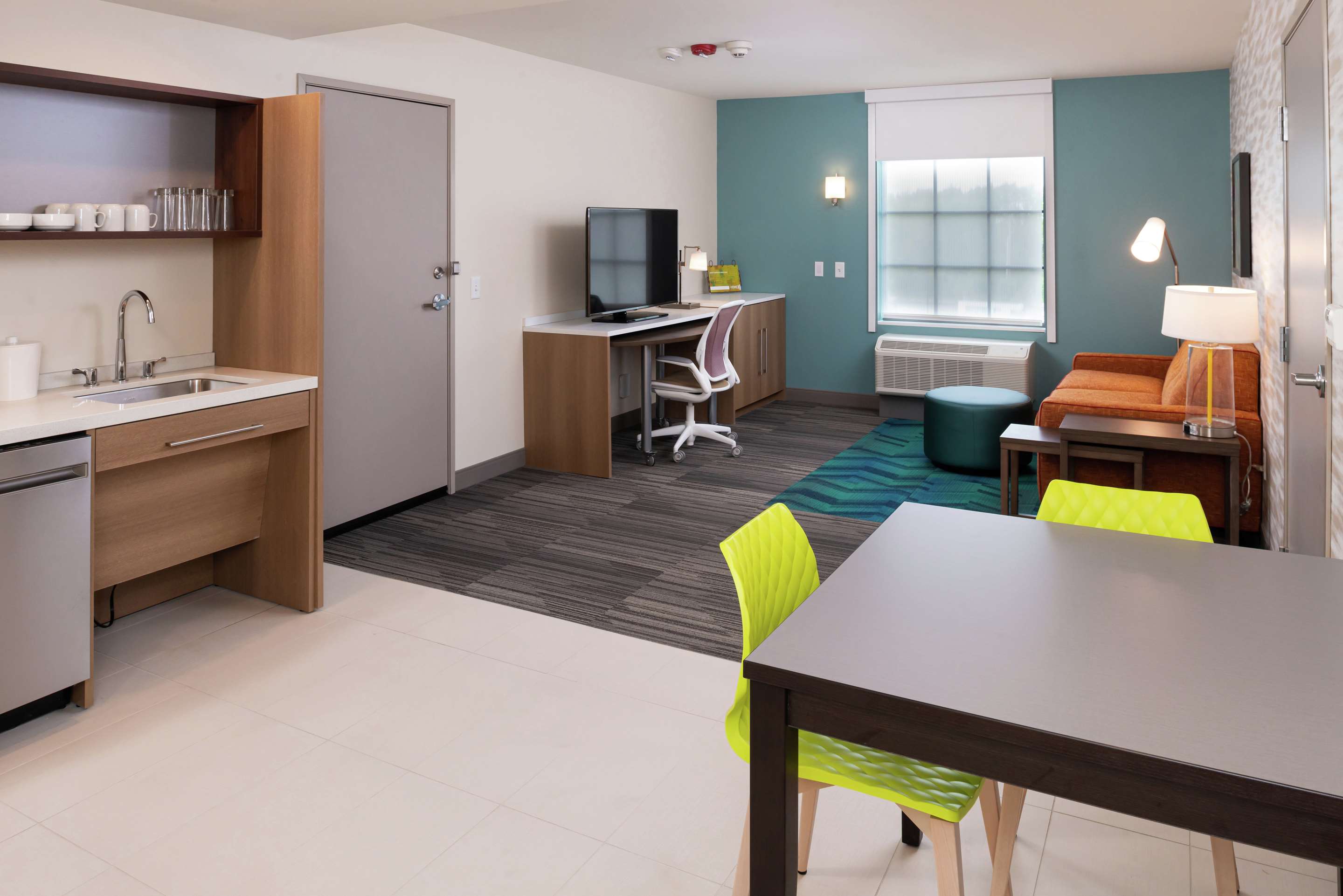 Guest room