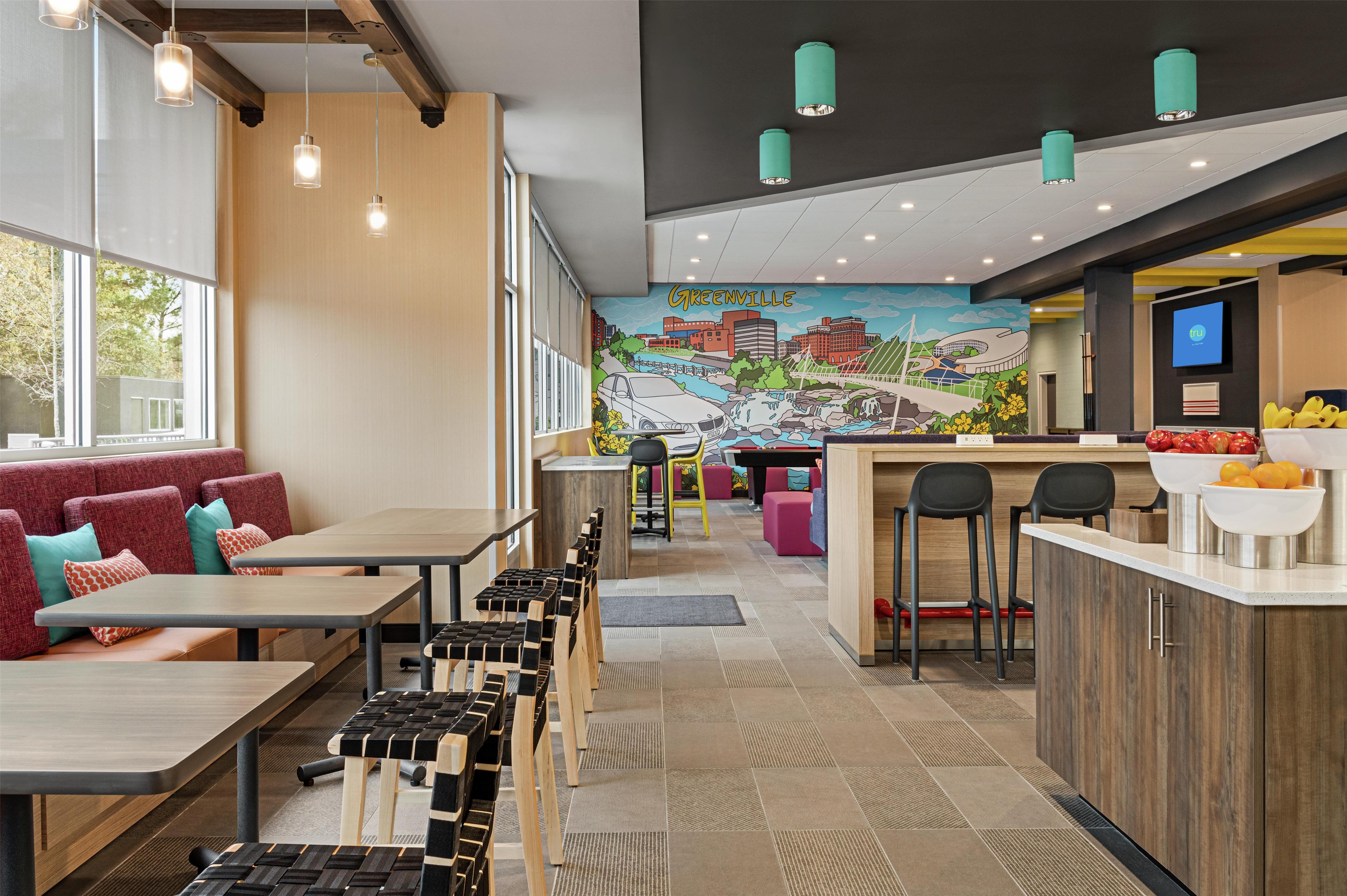 Breakfast Area | Tru by Hilton Greenville Woodruff Road