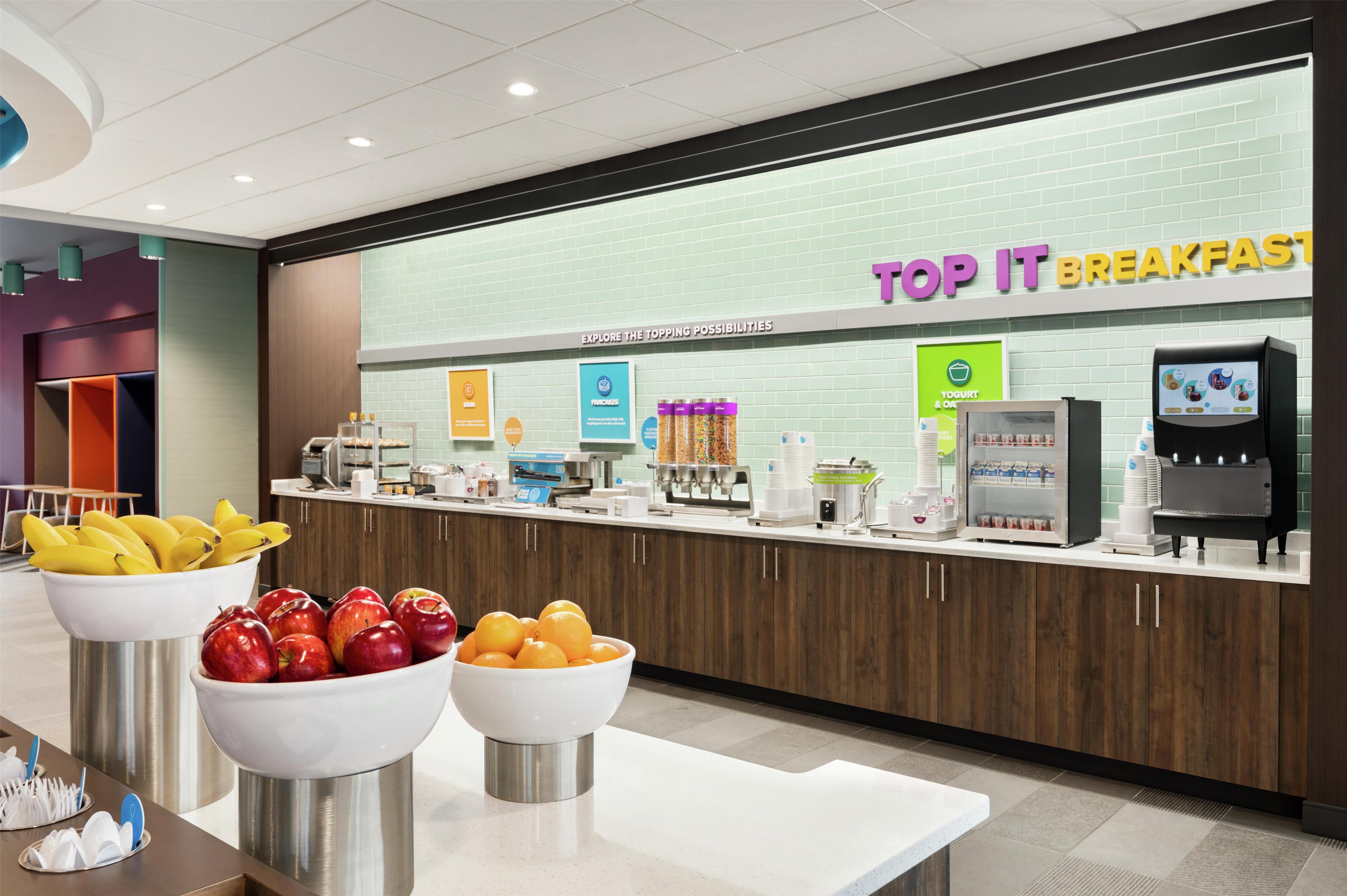 Breakfast Area | Tru by Hilton Greenville Woodruff Road