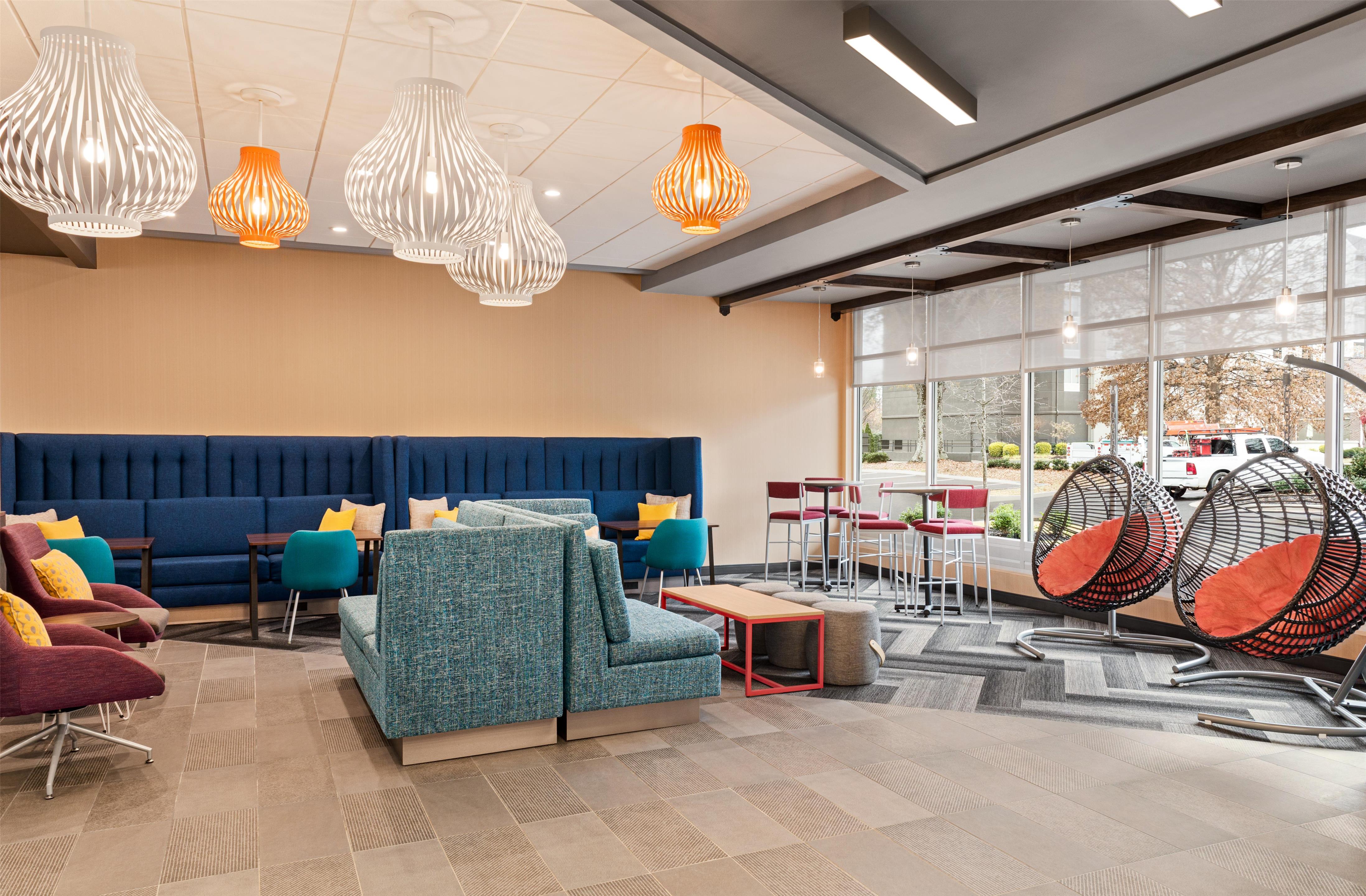 Lobby | Tru by Hilton Greenville Woodruff Road