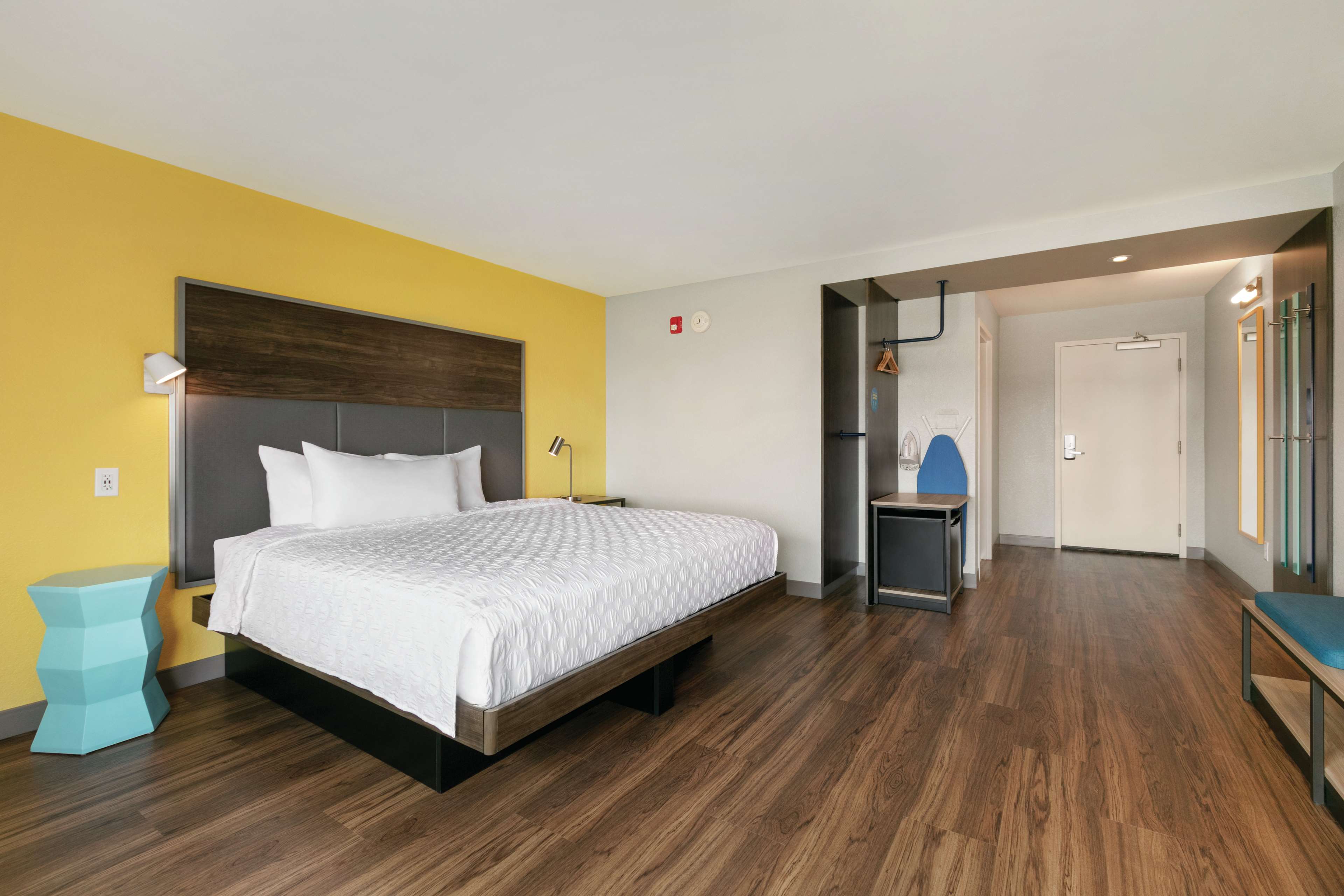 TRU BY Hilton Sebring Room Type - 1 KING ACC RM W BATHTUB
