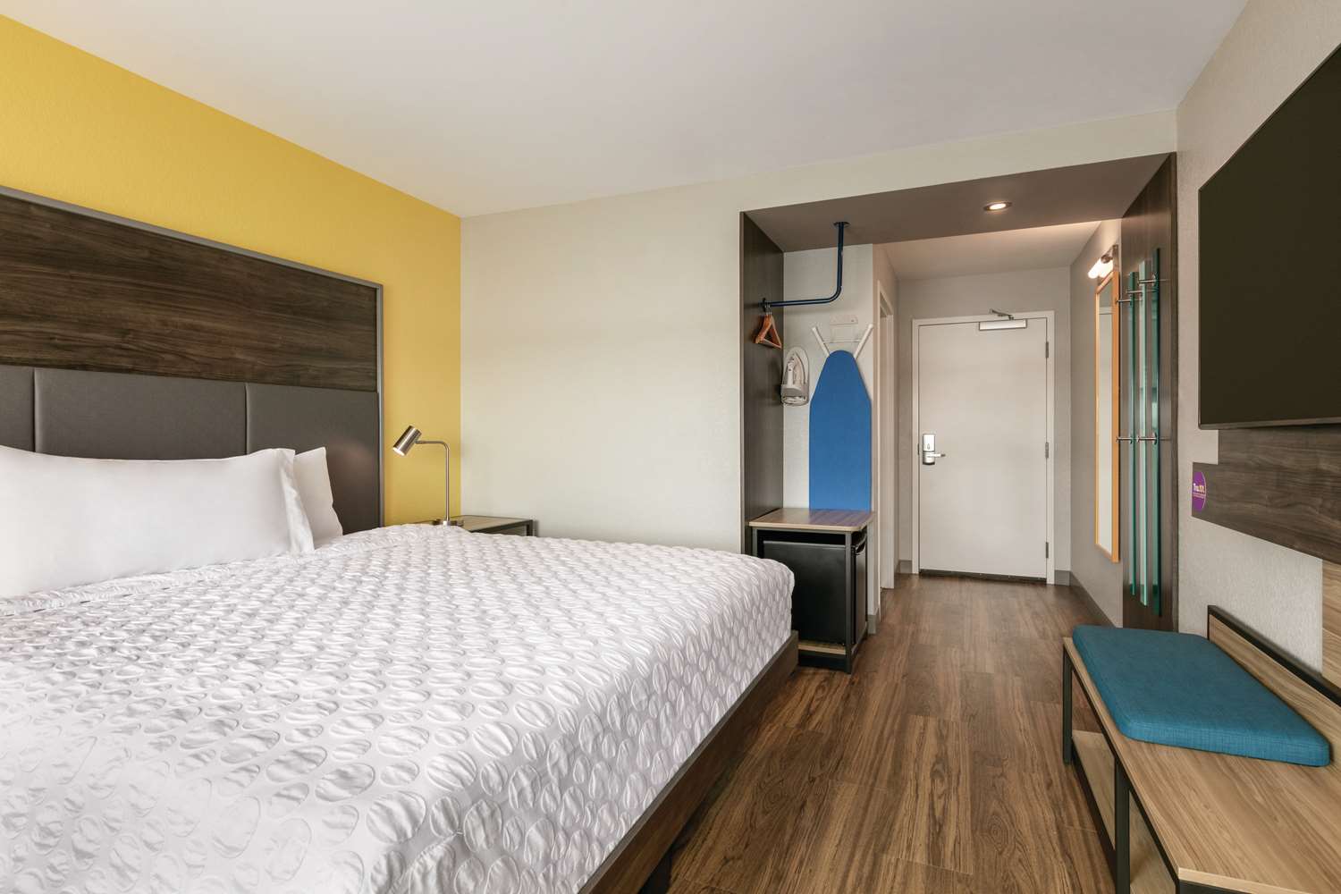 Tru by Hilton Hotel Sebring, FL See Discounts