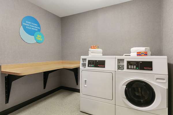  - Tru by Hilton Hotel Sebring