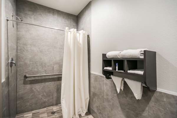 - Americas Best Value Inn Northeast Houston