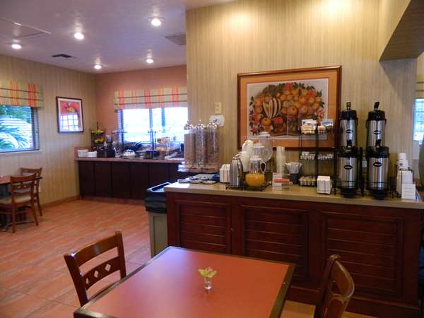 Amenities - Best Western Hotel Port St Lucie