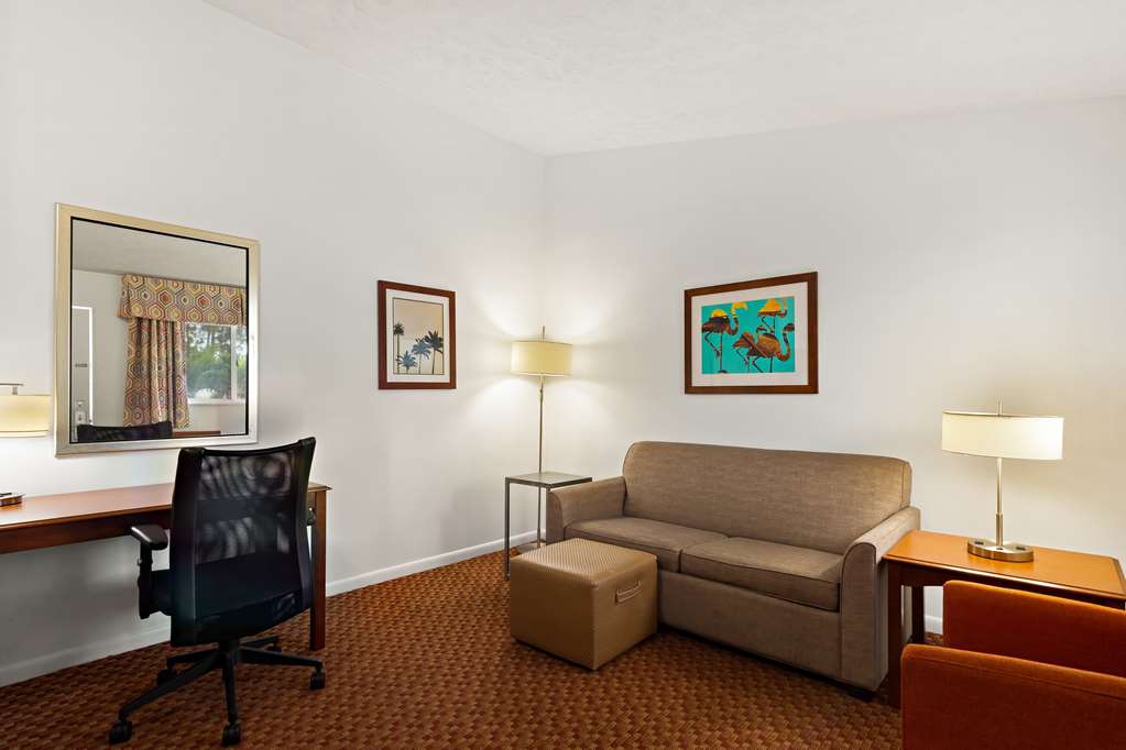 Best Western Port St. Lucie-guestroom-Guest Room,Suite,On-Site.jpg