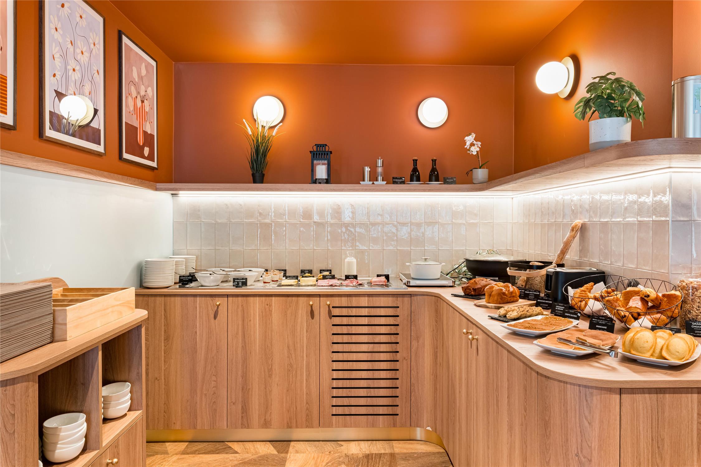 HÔTEL KYRIAD LYON EST - Stadium - Eurexpo - Restaurant / Etablissement gastronomique
