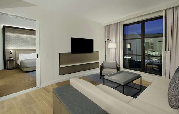  - Canopy by Hilton Hotel Downtown Short North Columbus - I-670, Exit 4