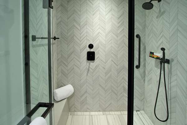  - Canopy by Hilton Hotel Downtown Short North Columbus - I-670, Exit 4