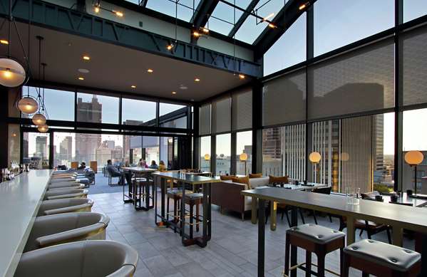 Bar - Canopy by Hilton Hotel Downtown Short North Columbus - I-670, Exit 4