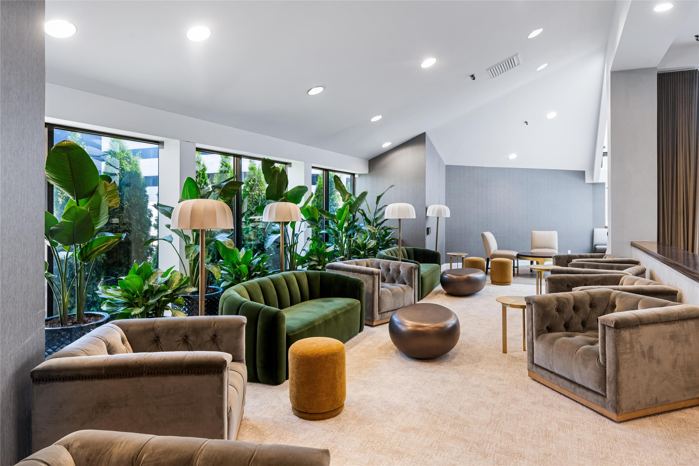 BarLounge | DoubleTree by Hilton Fairfield Hotel & Suites