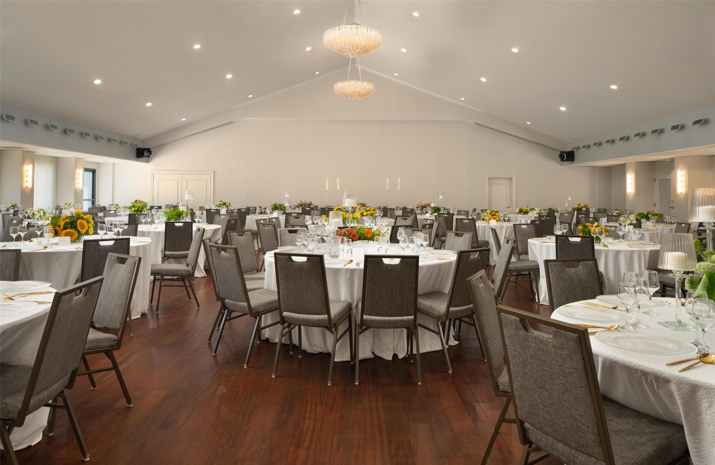 Meeting Room | DoubleTree by Hilton Fairfield Hotel & Suites