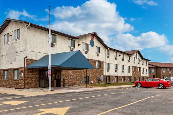 Exterior view - Econo Lodge Inn & Suites Auburn