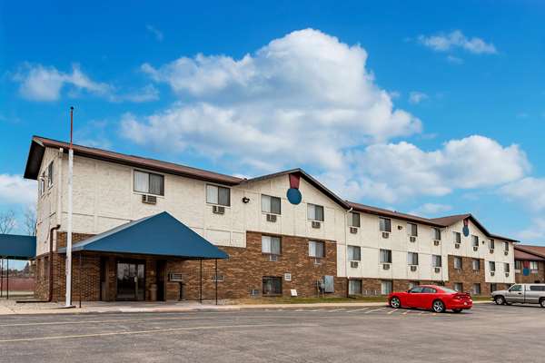 Exterior view - Econo Lodge Inn & Suites Auburn