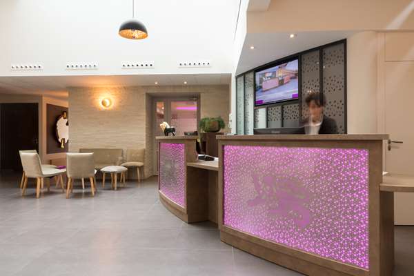 On-Site,Lobby,Reception
