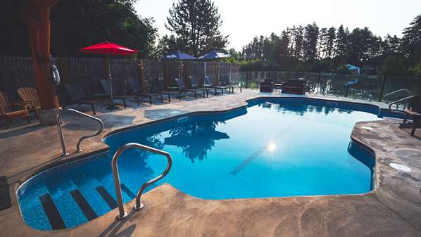 Exterior view - Auberge Du Lac Taureau Saint Michel des Saintes