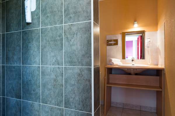 Guest Room,Bathroom,On-Site