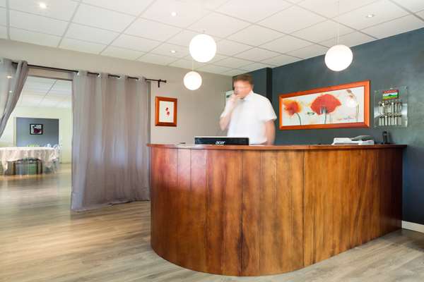 On-Site,Lobby,Reception