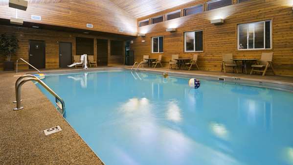 Pool - Best Western Lee's Motor Inn Chamberlain