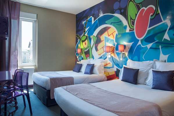 Guest Room,On-Site