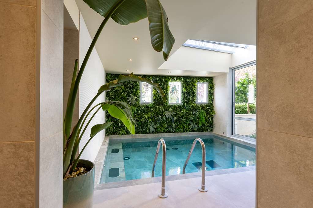 Best Western Hotel & SPA Coeur De Cassis - Tap to explore photos