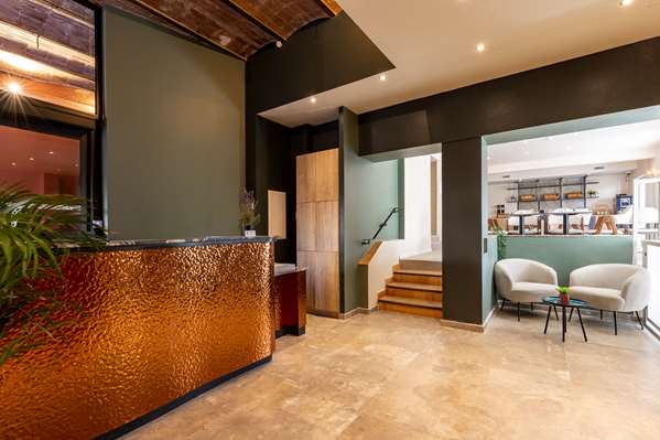 On-Site,Lobby