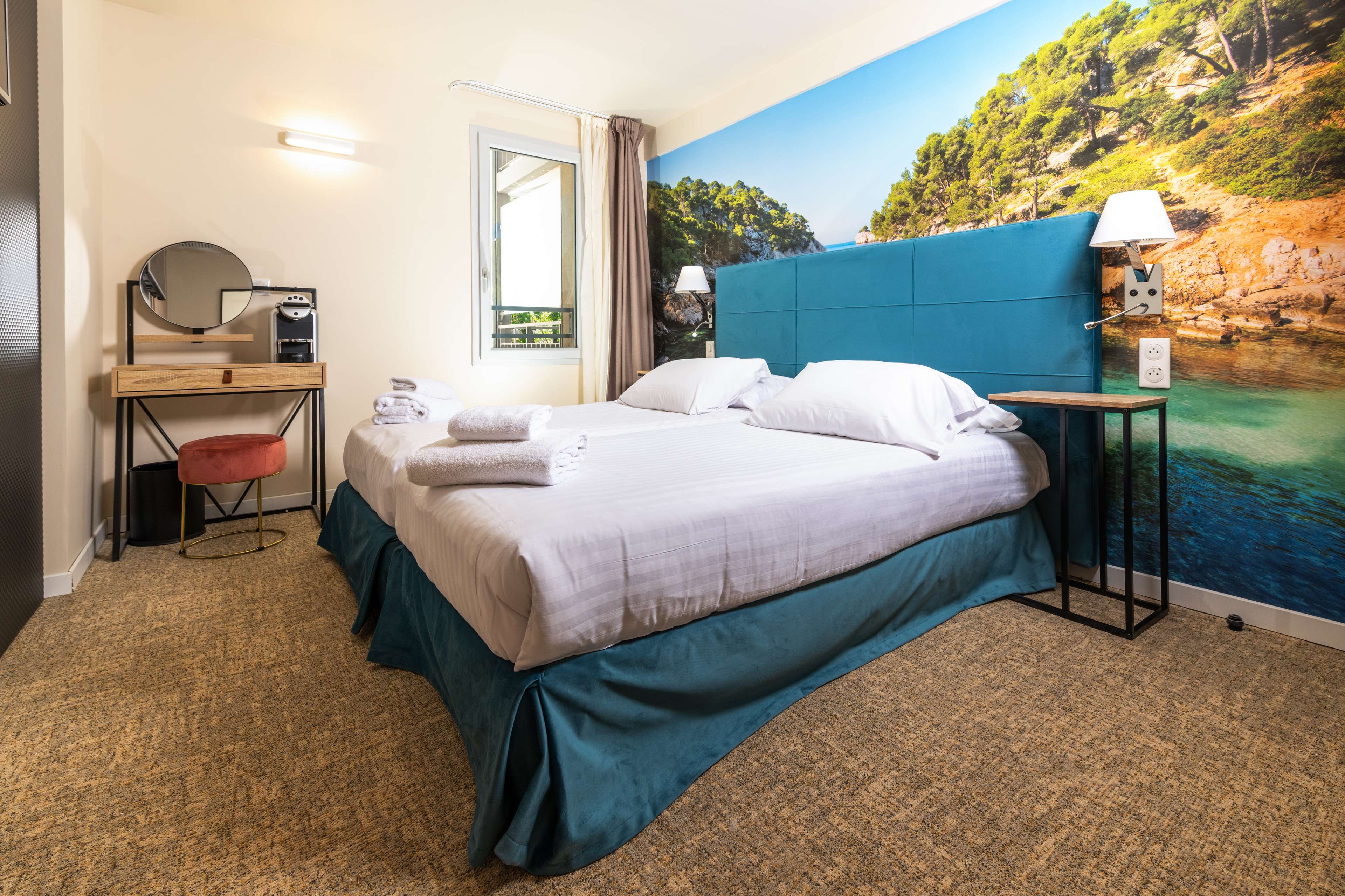 Best Western Hotel & SPA Coeur De Cassis Room Type - 1 Queen Bed, Non-Smoking, Comfort Room, Espresso Machine, Twin Beds On Request