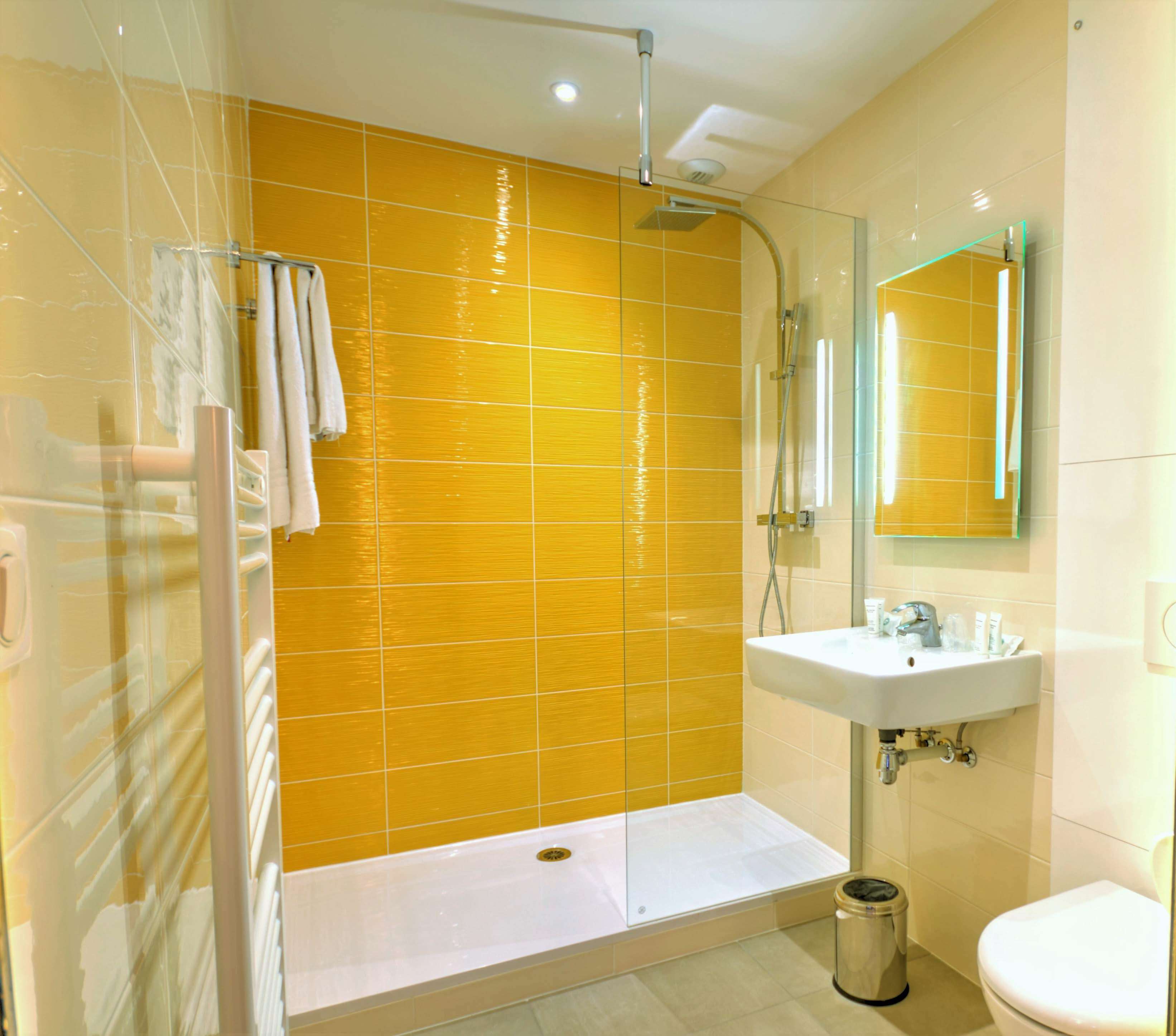 Best Western Domaine de Roquerousse - Tap to explore photos