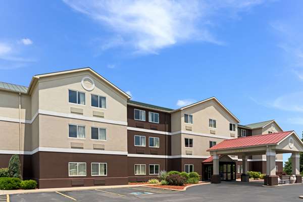 Exterior view - Quality Inn & Suites Ferdinand - I-64, Exit 63
