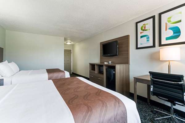  - Quality Inn & Suites Ferdinand - I-64, Exit 63