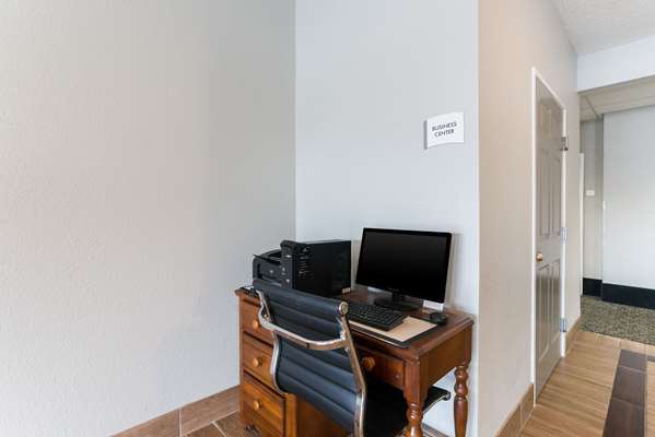 Conference Area - Quality Inn & Suites Ferdinand - I-64, Exit 63