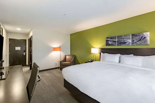 Suite - Sleep Inn & Suites Millersburg