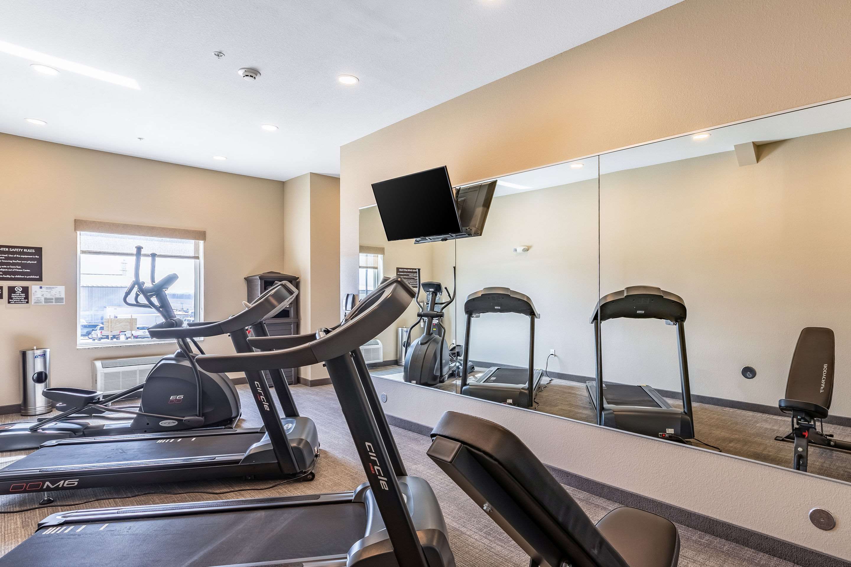 Fitness center | Sleep Inn & Suites Mt. Hope near Auction & Event Center