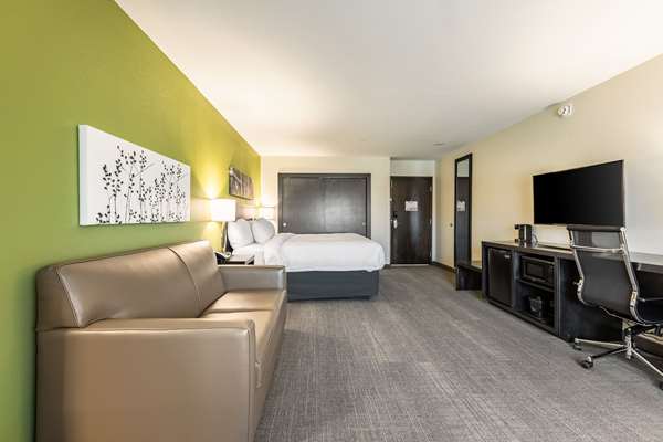 Suite - Sleep Inn & Suites Millersburg