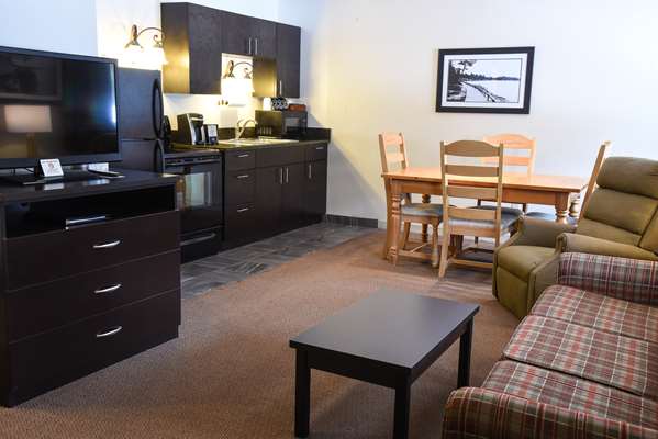 Suite - Best Western Harbor Springs Inn