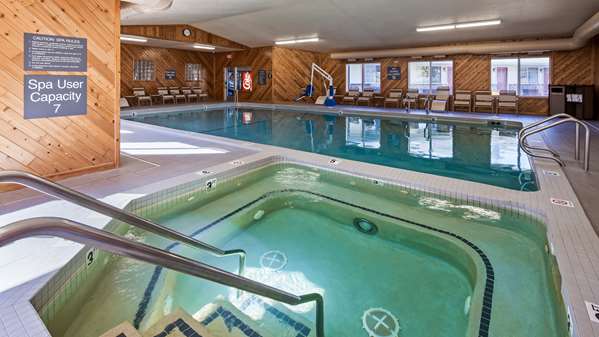 Pool - Best Western Harbor Springs Inn