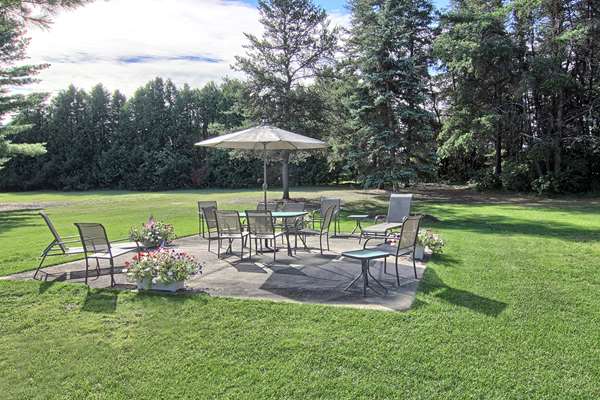  - Best Western Harbor Springs Inn