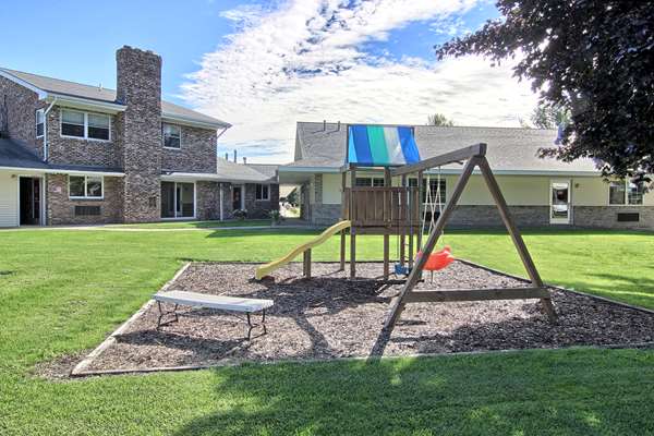  - Best Western Harbor Springs Inn