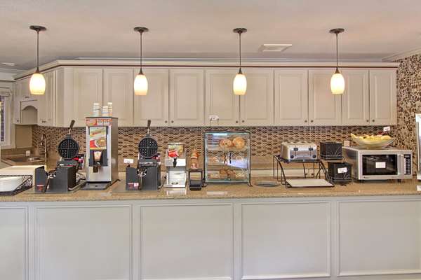 Amenities - Best Western Harbor Springs Inn