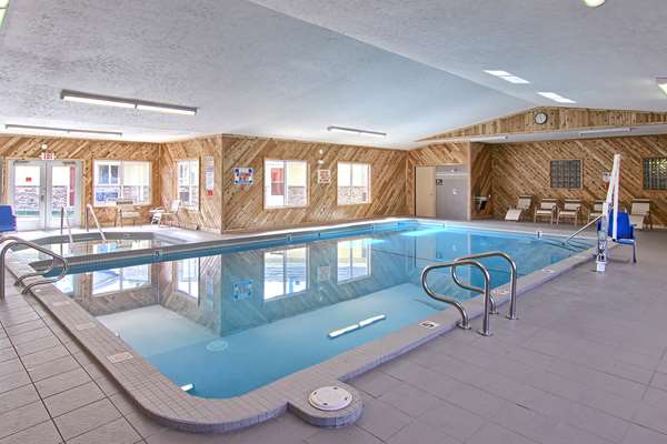 Pool - Best Western Harbor Springs Inn