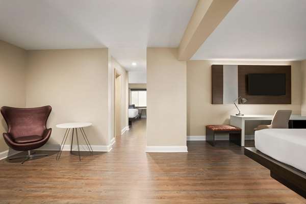 Suite - Wyndham Newport Hotel Middletown