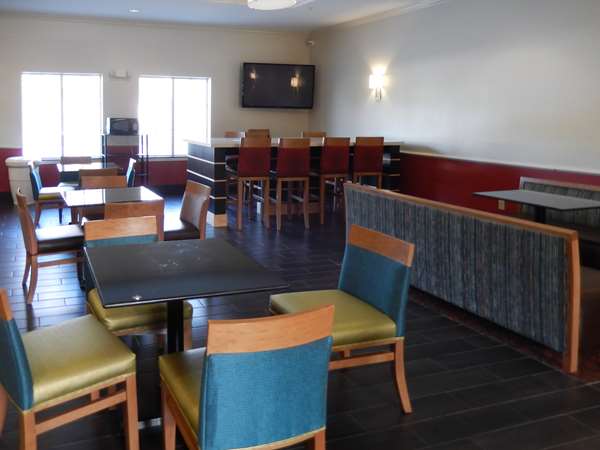  - Embassy Suites Lexington Green