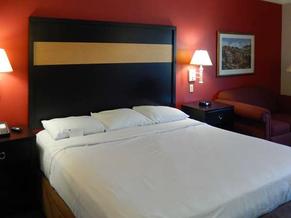  - Embassy Suites Lexington Green