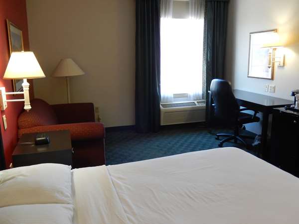  - Embassy Suites Lexington Green