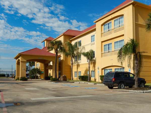 Exterior view - Embassy Suites Lexington Green