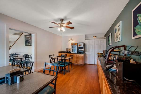 Amenities - SureStay Plus Hotel by Best Western Berkeley Springs