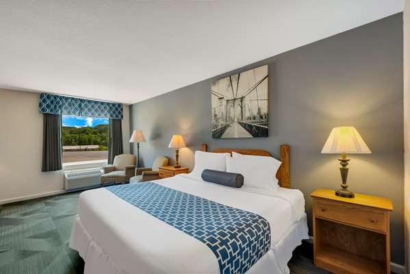  - SureStay Plus Hotel by Best Western Berkeley Springs