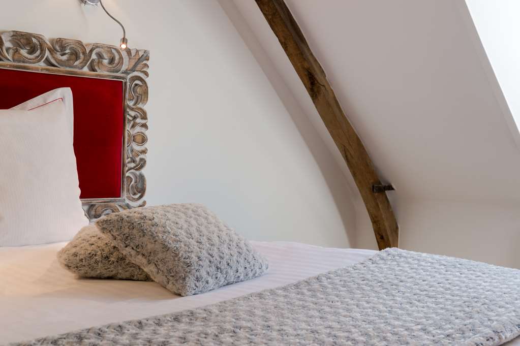 OG RELAIS FERME BLANCHE-guestroom-Guest Room,On-Site.jpg